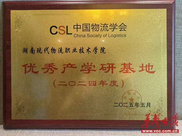 1747299443553581.jpg 1747299443553581.jpg