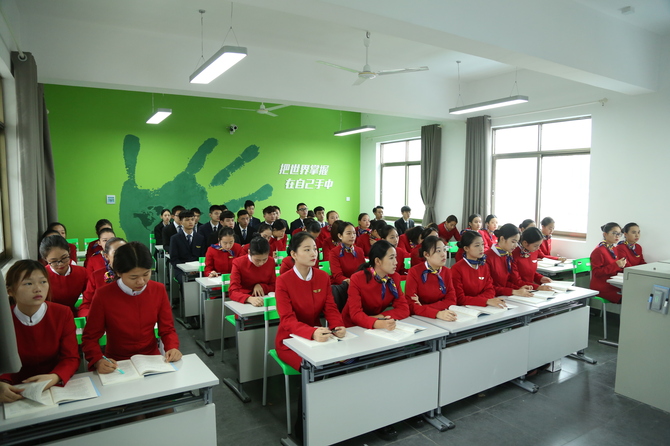 学生上课 李嘉龙拍摄 学生上课 李嘉龙拍摄