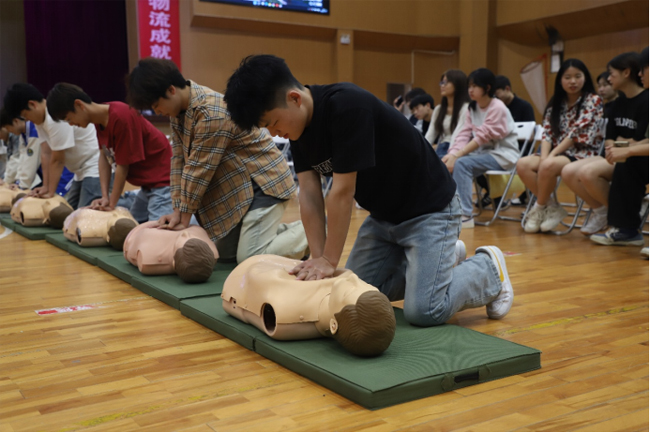 1743124112858785.jpg 2025032877712.jpg