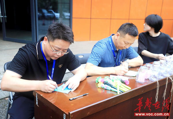 1748249077399231.jpg 1748249077399231.jpg